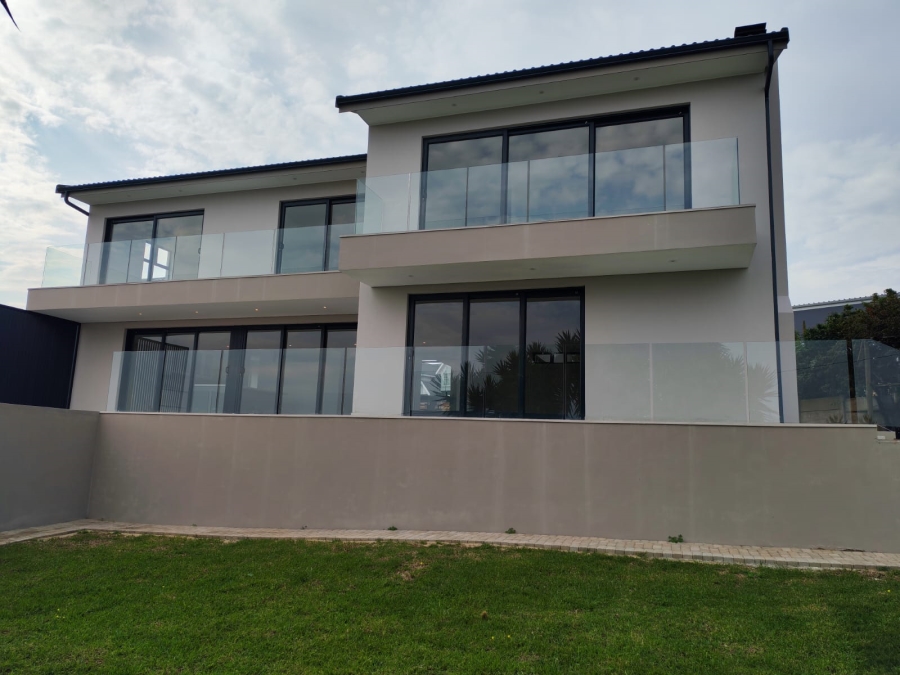 4 Bedroom Property for Sale in Dana Bay Western Cape